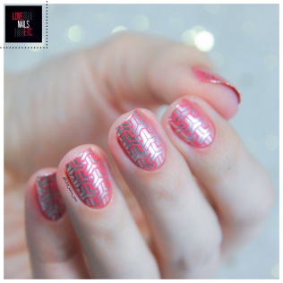 Catrice Lux Chrome - Swatch + Nail Art geometric _ B loves plates B.07 Beauty of simplicity _ Colour Alike stamping polish Sunset